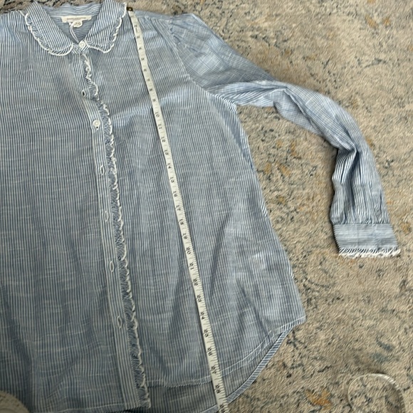 NWT Beautiful light weight blouse - Picture 12 of 14